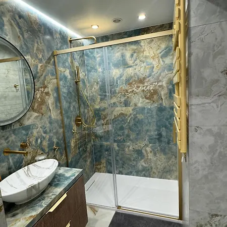 Locos Luxury Apartment *